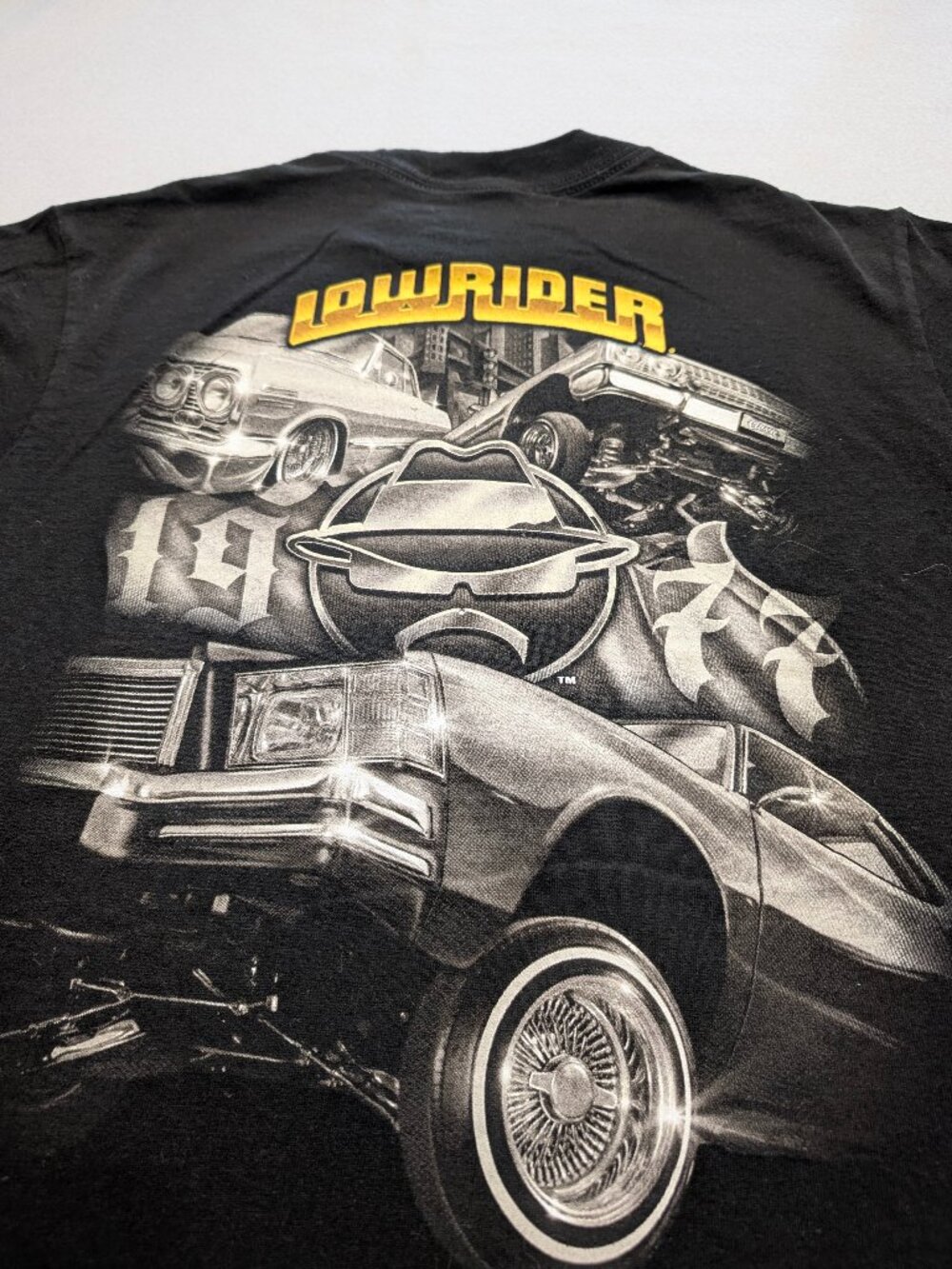 Original Lowrider 1977 Chicano Car Graphic Tee Men’s Medium Black